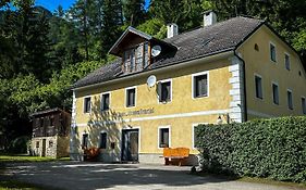 Groppenstein Apartmanhaz